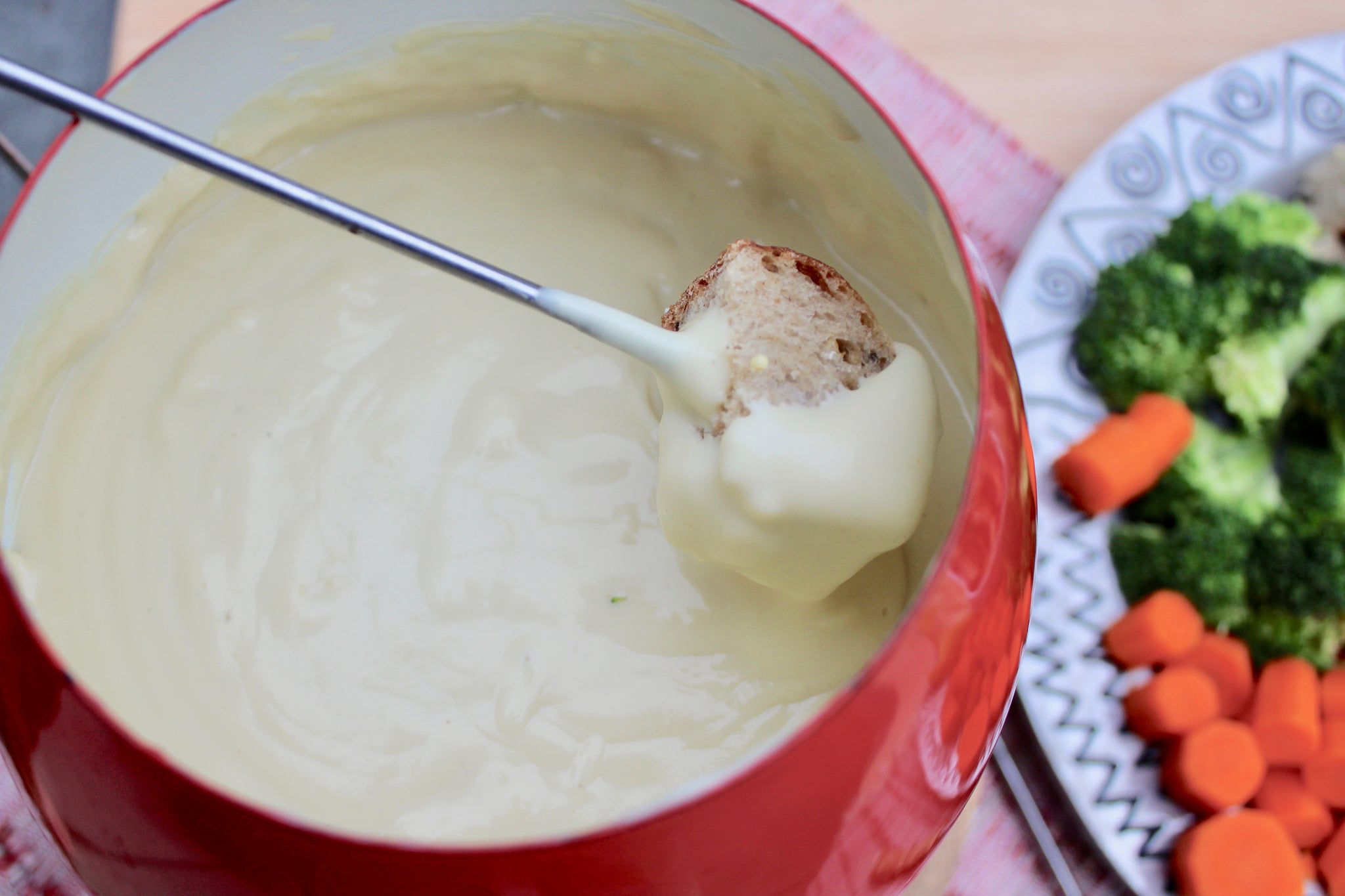 Easy Creamy Vegan Fondue